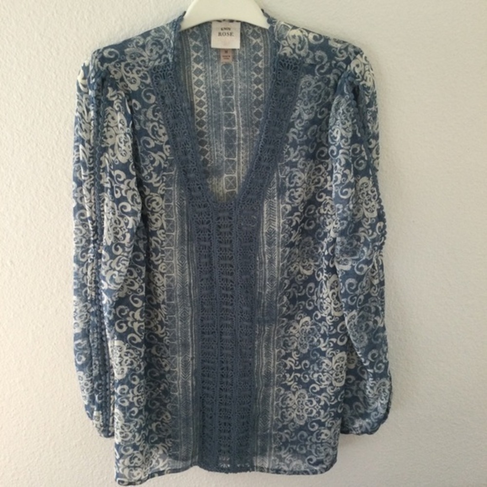 Knox Rose Boho Sheer Blue Key Hole Sleeves Lace Front Top Size Medium